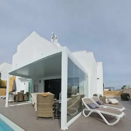 Pmt20 - Private With Large Pool Villa Rojales